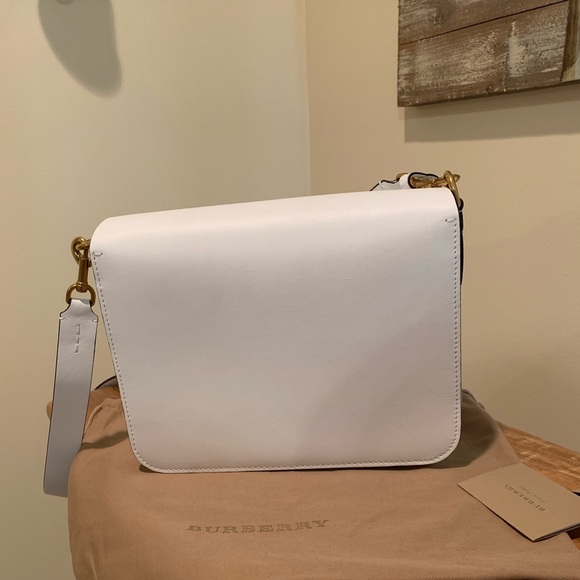 Burberry Large Square Satchel in Leather - Picture 4 of 8